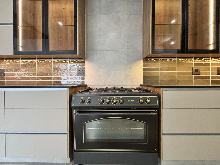 4 Bedroom Property for Sale in Grimbeeck Park North West